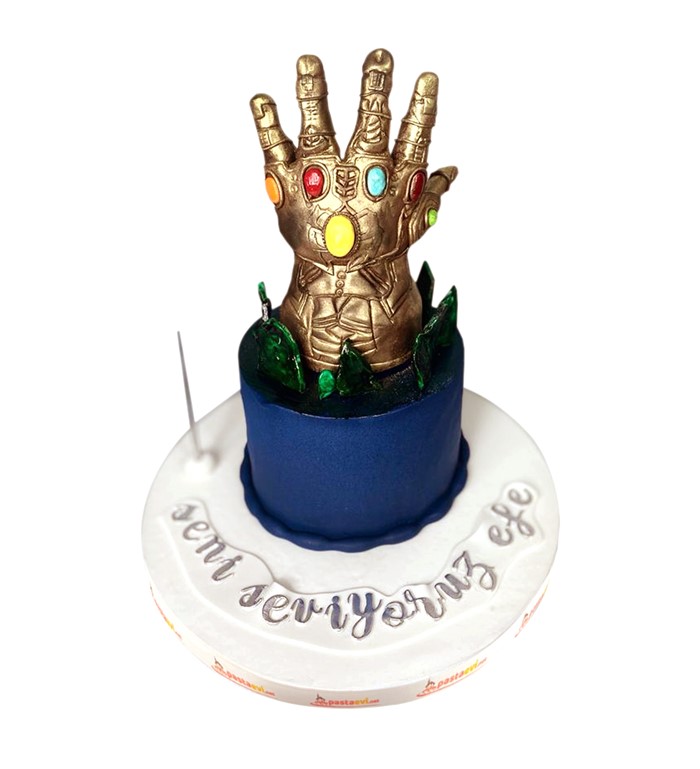 thanos konseptli pasta, thanoslu pasta, thanos eldiveni